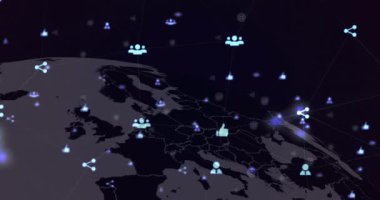 Siyah bir arkaplanda bir dünya haritasında yüzen ikonlarla bağlantı ağının animasyonu. küresel ağ konsepti dijital kompozit.