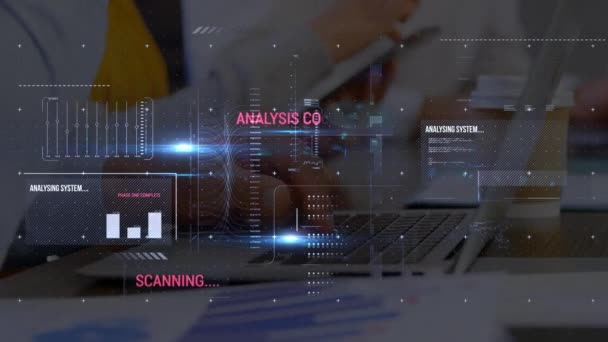 Animação Processamento Dados Com Ícones Interface Sobre Homem Mulher Usando — Vídeo de Stock