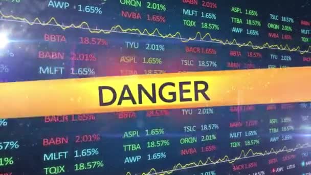 Animation de bandes jaunes avec des mots noirs DANGER, VIRUS et QUARANTINE tombant sur les statistiques et le traitement des données en arrière-plan. Coronavirus Covid-19 pandémie concept composite numérique