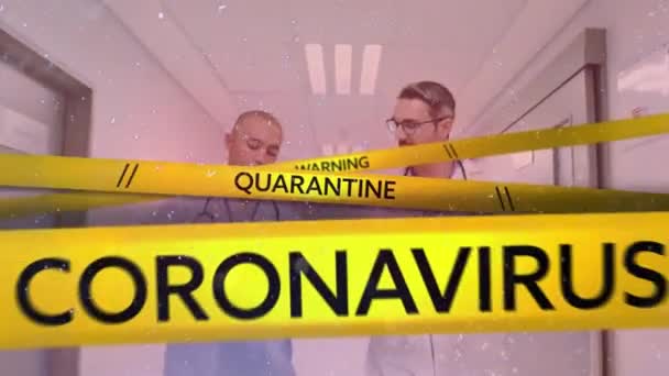 Animacja Czarno Żółtych Pasków Słowami Ostrzeżenie Quarantine Coronavirus Upadające Dwóch — Wideo stockowe