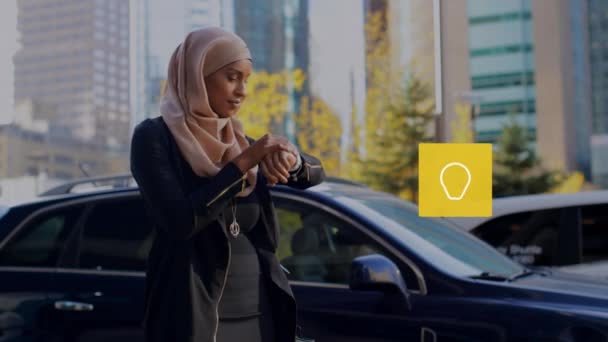 Animation Icônes Avec Toile Connexions Sur Femme Métissée Portant Hijab — Video