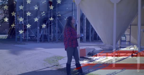 Animatie Van Getekende Amerikaanse Vlag Vrouw Die Fabriek Werkt Met — Stockvideo