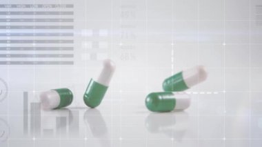 Yüzen diyagramların animasyonu, veri işleme ve beyaz arka planda düşen hapların dünya haritası. Covid-19 Coronavirus salgını sırasında tıbbi personel.