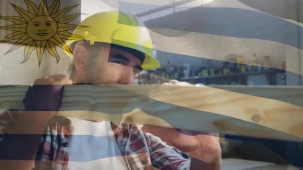 Animacja Przetwarzania Danych Finansowych Urugwajską Flagą Machającą Nad Pracownikiem Budowy — Wideo stockowe