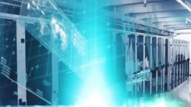 Birden fazla sunucuya karşı veri işleme ve dijital arayüzün dijital animasyonu. Dijital çevrimiçi güvenlik bilgisayarı kavramı