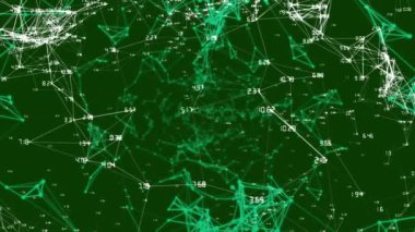 Yeşil arka planda sayılarla bağlantı ağının dijital animasyonu. Küresel ağ ve bağlantı kavramı