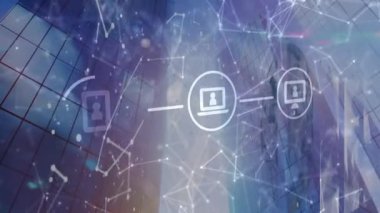 Dijital simge ağının dijital bileşik videosu ve yüksek binalara karşı bağlantı ağı. Küresel ağ ve bağlantı kavramı