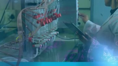 Araştırma sırasında bir kadın laboratuvar çalışanının görüşü üzerinde dönen üç boyutlu DNA iplikçiklerinin animasyonu. Covid 19 salgın hastalıklar sağlık bilimi tıp konsepti dijital bileşik.