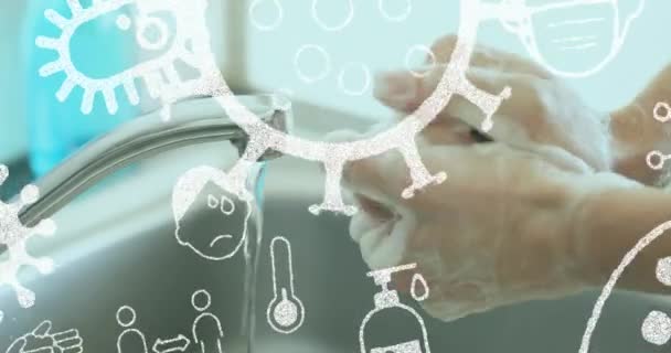 Анимация Белых Икон Коронавируса Covid Над Женщиной Моющей Руки Мылом — стоковое видео