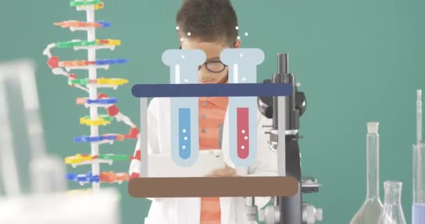 Цифровая Анимация Значка Пробирки Против Мальчика Лабораторном Пальто Использованием Цифровой — стоковое видео