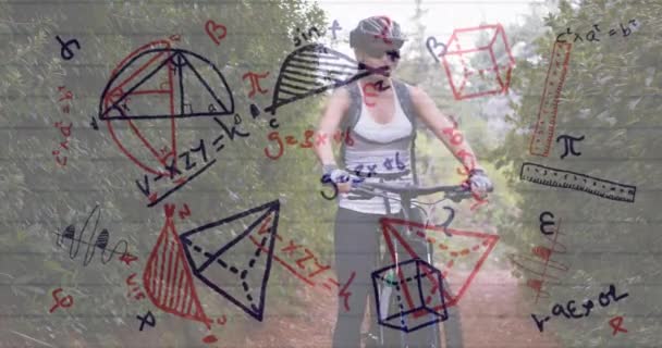 Animação Equações Matemáticas Escritas Mão Gravando Sobre Mulheres Pedalando Floresta — Vídeo de Stock