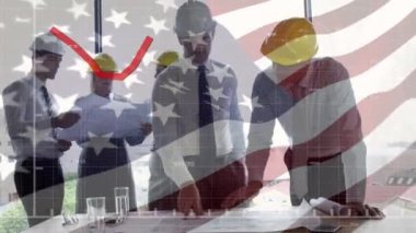 Amerikan bayrağındaki site işçisi üzerinde matematiksel denklemler.