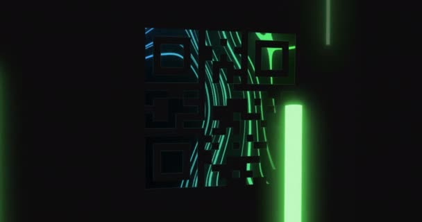 在黑色背景上扫描明亮的绿色和蓝色Qr代码动画 信息接口数字计算机技术概念数字生成图像 — 图库视频影像