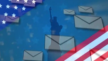 Mavi arka planda Özgürlük Anıtı ve Amerikan bayrağı bulunan birden fazla zarfın canlandırılması. Covid 19 salgın konseptinde dijital olarak oluşturulan posta seçimleri.