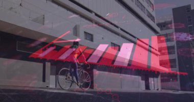 Grafikler, istatistikler ve Coronavirus hücrelerinin bisiklet süren birinin üzerine yayıldığı dijital bir arayüz animasyonu. Covid-19 koronavirüs teknolojisi arayüzü kavramı dijital olarak oluşturuldu