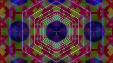 Kaleydoskopik renkli kırmızı, yeşil ve mor şekillerin animasyonu ve kusursuz bir döngüde hipnotize edilmiş beyaz altılar. Renk, ışık ve hareket kavramı dijital olarak oluşturuldu