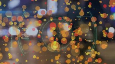 Covid 19 'un animasyonu. Odak trafiği ve şehir ışıkları dışında turuncu noktalarla tarama. Küresel koronavirüs Covid 19 salgın konsepti dijital olarak oluşturulmuş görüntü.