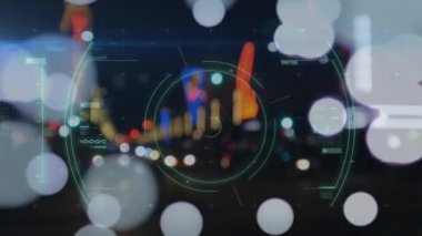 Kapsam taraması yapılan Covid 19 hücresinin animasyonu, beyaz noktalar ve odak şehir ışıkları. Küresel koronavirüs Covid 19 salgın konsepti dijital olarak oluşturulmuş görüntü.