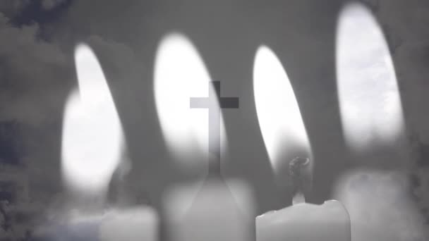 기독교 십자가와 하늘의 촛불이 날아가는 장면이 만화로 그려졌다 종교의 자연은 — 비디오