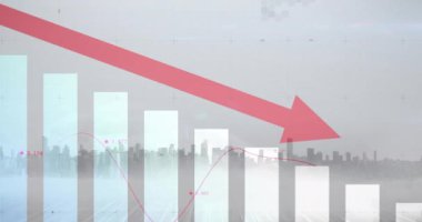 Şehir manzarası üzerinde şema ve veri işleme animasyonları. Küresel iş ve dijital arayüz kavramı dijital olarak oluşturulmuş video.