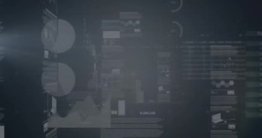 Karanlık arka planda finansal veri işleme animasyonu. Küresel finans, iş, bağlantılar, hesaplama ve veri işleme kavramı dijital olarak oluşturulmuş video.