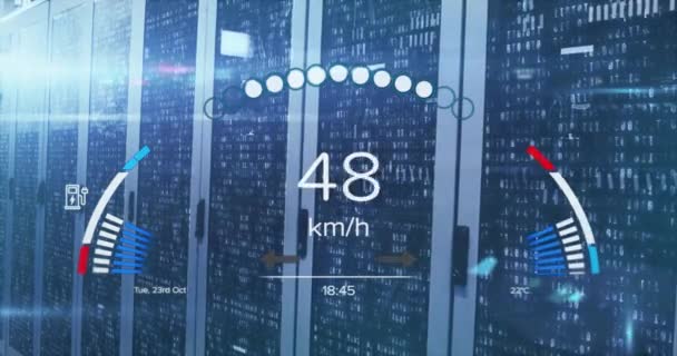 在服务器房间上动画汽车面板 全球技术和数字接口概念数字生成视频 — 图库视频影像