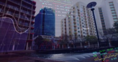 Şehir manzarası üzerinde veri işleme resmi. küresel iş ve dijital arayüz kavramı dijital olarak oluşturulmuş görüntü.