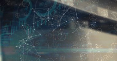 Bulanık arkaplan üzerindeki simgelerle bağlantı ağının resmi. küresel iş ve dijital arayüz kavramı dijital olarak oluşturulmuş görüntü.
