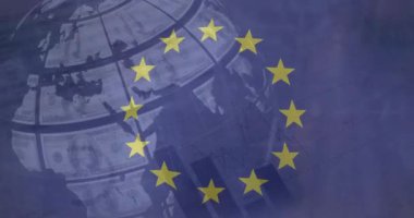 Avrupa Birliği bayrağının dünya üzerinde canlandırılması ve verilerin işlenmesi. Avrupa, veri, bağlantı, dijital arayüz ve küresel iletişim, dijital olarak oluşturulmuş video.