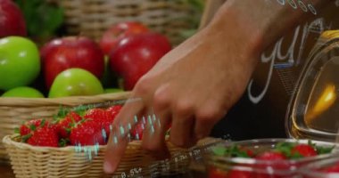 Kafkas adam bakkal alışverişinde veri işleme animasyonu. Küresel alışveriş, iş, bağlantılar, hesaplama ve veri işleme kavramı dijital olarak oluşturulmuş video.