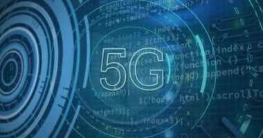 Veri işleme ve tarama üzerinde 5G animasyon. Küresel teknoloji, bilgisayar, çevrimiçi güvenlik ve dijital arayüz kavramı dijital olarak oluşturulmuş video.