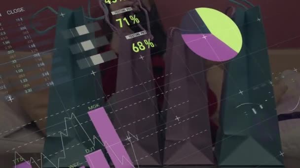 Animación Procesamiento Datos Mercado Valores Mapa Del Mundo Sobre Mujer — Vídeo de stock