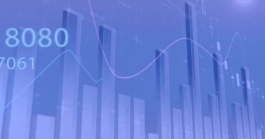 Mavi arkaplandaki grafik ve grafikler üzerinden veri işleme animasyonu. Veri, ağ, dijital arayüz, iş, bağlantı ve iletişim, dijital olarak oluşturulmuş video.