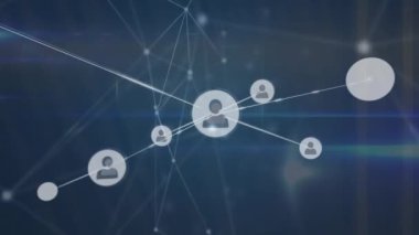 Veri işleme üzerine insan simgeleriyle bağlantı ağının animasyonu. Dijital olarak oluşturulmuş küresel bağlantılar, hesaplama ve veri işleme kavramı.
