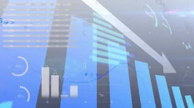 Karanlık arka planda finansal veri işleme animasyonu. Küresel finans, iş, bağlantılar, hesaplama ve veri işleme kavramı dijital olarak oluşturulmuş video.