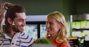 Kafkas çifti alışverişi üzerine ikonlarla veri işleme animasyonu. Küresel alışveriş, iş, bağlantılar, hesaplama ve veri işleme kavramı dijital olarak oluşturulmuş video.