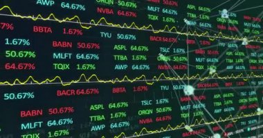 Siyah arka planda finansal veri işleme üzerine tıbbi simge ağının animasyonu. Veri, bağlantı, sağlık, finans, dijital arayüz ve iletişim, dijital olarak oluşturulmuş video.