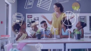 Çeşitli okul çocukları ve sınıftaki bayan öğretmenler üzerinde okul ikonlarının canlandırılması. Okul, eğitim ve öğrenim konsepti dijital olarak oluşturulmuş video.