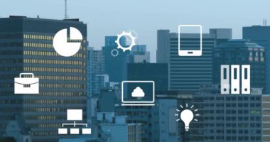 Şehir manzarası üzerinde finansal veri işleme animasyonu. Küresel finans, iş, bağlantılar, hesaplama ve veri işleme kavramı dijital olarak oluşturulmuş video.