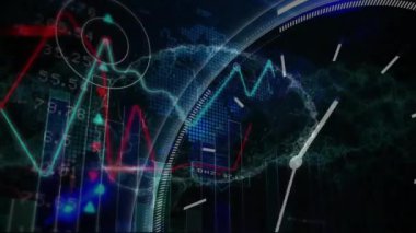 Karanlık arka planda saat ve beyin üzerinde finansal veri işleme animasyonu. Küresel iş, bağlantılar, hesaplama ve veri işleme kavramı dijital olarak oluşturulmuş video.