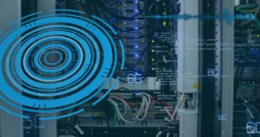 6 G metin animasyonu, bilgisayar sunucuları üzerinde dijital veri işleme. Dijital olarak oluşturulmuş küresel bağlantılar, hesaplama ve veri işleme kavramı.