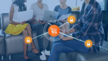 Farklı meslekdaşların iş tartışmalarında simgelerle bağlantı ağının animasyonu. Küresel iş, takım çalışması ve dijital arayüz kavramı dijital olarak oluşturulmuş video.