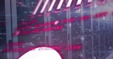 Sunucu odasındaki veri işleme ve diyagramlarının animasyonu. Küresel teknoloji ve dijital arayüz konsepti dijital olarak oluşturulmuş video.
