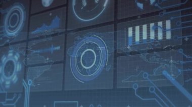 Veri işleme ve dünya haritası olan dijital ekranların animasyonu. Küresel teknoloji ve dijital arayüz konsepti dijital olarak oluşturulmuş video.