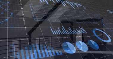 Boş odada finansal veri işleme animasyonu. Küresel iş, finans, bilgisayar ve dijital arayüz kavramı dijital olarak oluşturulmuş video.