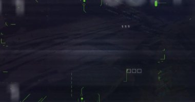 Bilgisayar devre kartından dijital veri işleme animasyonu. Dijital olarak oluşturulmuş küresel bağlantılar, hesaplama ve veri işleme kavramı.