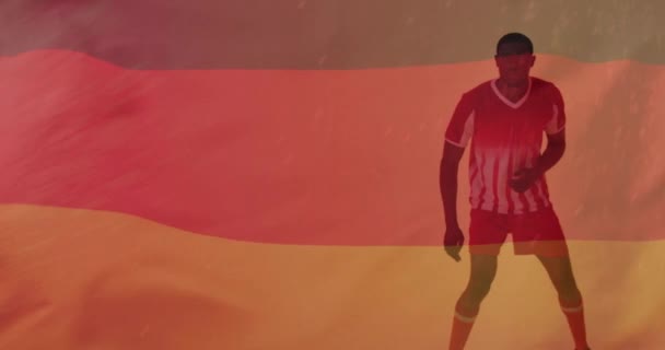 Animace Vlajky Němců Nad Africkým Americkým Fotbalistou Sportovní Soutěžní Aktivní — Stock video