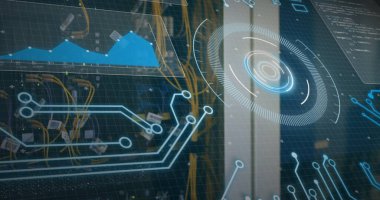 Sunucu odasında yuvarlak tarayıcı ve veri işleme resmi. bilgisayar arayüzü ve iş veri depolama teknolojisi kavramı