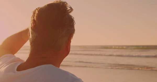 Rear View Caucasian Senior Man Enjoying View Beach Travel Vacation — Stock Photo, Image