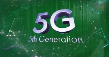 Sunucu odasında bağlantı ağı ve veri işleme ağı olan 5g 5. nesil metnin animasyonu. Küresel teknoloji, bilgisayar ve dijital arayüz kavramı dijital olarak oluşturulmuş video.
